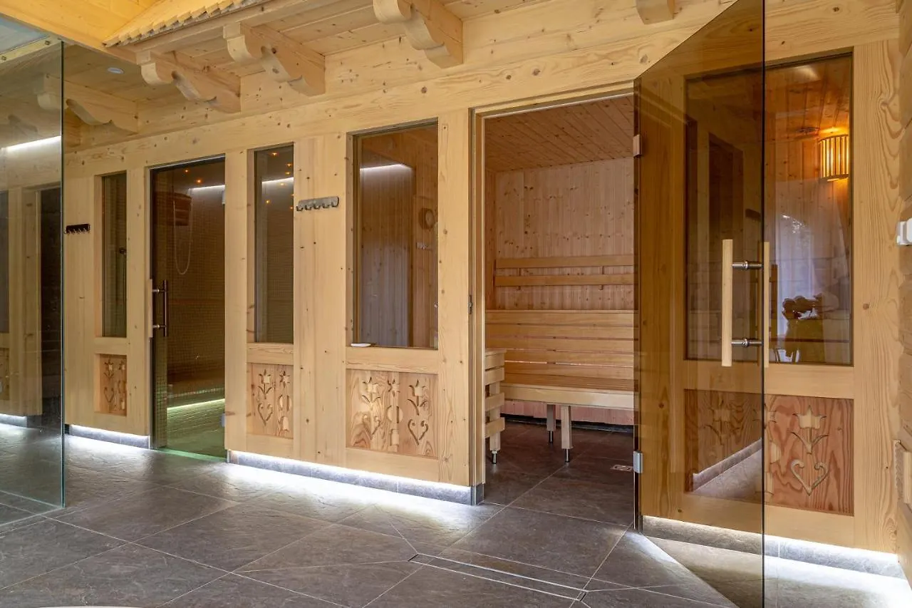 Willa Elzbiecina Luxury Residence & Spa Zakopane 0*,  Poland